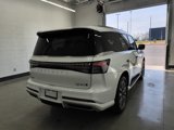 New 2025 INFINITI QX80 Sensory image 4