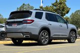New 2025 Honda Pilot Touring image 4
