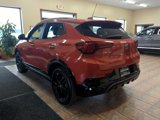 Used 2024 Buick Encore GX Sport Touring image 2