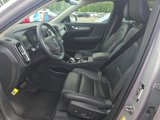 Certified 2025 Volvo XC40 B5 Plus image 4