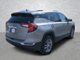 Used 2024 GMC Terrain SLT image 3