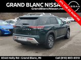 New 2025 Nissan Pathfinder SL image 4