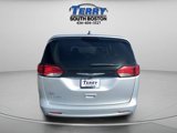 Used 2023 Chrysler Voyager LX image 4