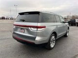 Used 2023 Lincoln Navigator Reserve image 3