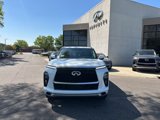 New 2025 INFINITI QX80 Luxe image 3