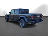 Used 2023 Jeep Gladiator Overland image 3