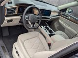 New 2025 Volkswagen Atlas SE image 3