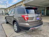 Used 2016 Ford Explorer XLT w/ Equipment Group 202A image 3
