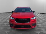 New 2026 Chrysler Pacifica Limited image 3