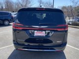 New 2025 Chrysler Pacifica Select image 6