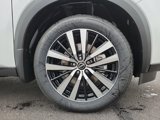 Used 2025 Nissan Pathfinder Platinum w/ Black Appearance Package image 5