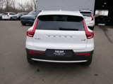 Used 2025 Volvo XC40 B5 Core image 6