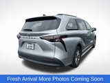Used 2025 Toyota Sienna XLE image 4