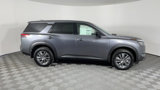 New 2025 Nissan Pathfinder S image 3