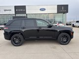 New 2025 Jeep Grand Cherokee Summit image 2