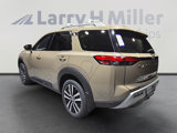 New 2025 Nissan Pathfinder Platinum image 3