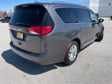 Used 2019 Chrysler Pacifica Touring-L image 5