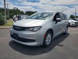 Used 2023 Chrysler Voyager LX image 4