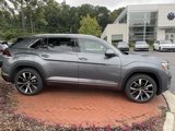New 2025 Volkswagen Atlas Cross Sport SEL Premium R-Line image 4