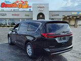 New 2025 Chrysler Pacifica Select image 4