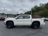 New 2025 Nissan Frontier PRO-4X w/ Pro Convenience Package image 4