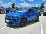 Used 2024 Jeep Compass Latitude image 2