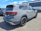 New 2025 Volkswagen Atlas Peak Edition SE image 4