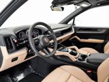 Certified 2025 Porsche Cayenne image 4