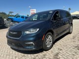 New 2025 Chrysler Pacifica Select image 2
