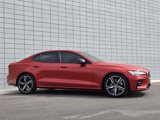Used 2019 Volvo S60 T5 R-Design image 4