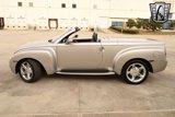 Used 2005 Chevrolet SSR w/ Preferred Equipment Group image 2