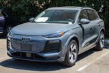 New 2025 Audi Q6 e-tron Prestige image 3