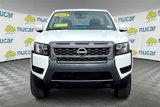 Used 2025 Nissan Frontier SV image 2