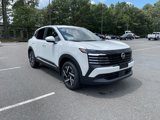 New 2025 Nissan Kicks SV image 4