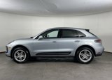 Certified 2024 Porsche Macan image 2