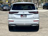 New 2025 Mitsubishi Outlander SE image 5