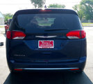 Used 2020 Chrysler Pacifica Touring-L image 4