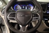 Used 2023 Chrysler Pacifica Touring-L image 3