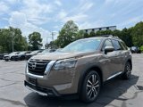 New 2025 Nissan Pathfinder Platinum image 5