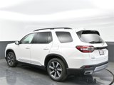New 2025 Honda Pilot Touring image 3