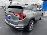 Used 2024 GMC Terrain SLT w/ Infotainment Package II image 3