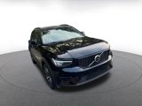 Used 2024 Volvo XC40 B5 Core image 3