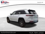 Used 2024 Jeep Grand Cherokee Limited image 3