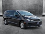 Used 2022 Chrysler Voyager LX image 2
