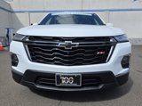 Used 2023 Chevrolet Traverse RS image 2