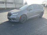 New 2025 Chrysler Pacifica Premium image 3