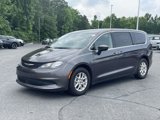 Used 2023 Chrysler Voyager LX image 4