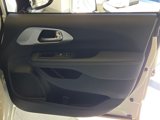Used 2024 Chrysler Pacifica Select w/ Uconnect Theater Family Group image 4