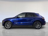 Certified 2024 Porsche Macan image 2
