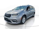 Used 2021 Chrysler Pacifica Touring-L image 4